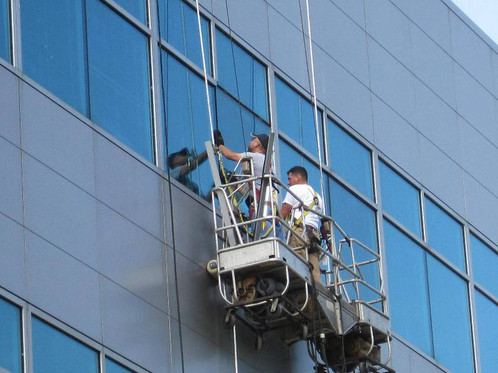 Dịch vụ vệ sinh công nghiệp
